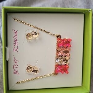 Betsey Johnson Gold Tone Pink Gummy Bear Pendant Necklace & Stud Earrings NIB